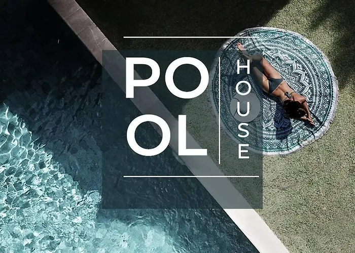 Villa Q - Pool House - Contemporary Pool House -