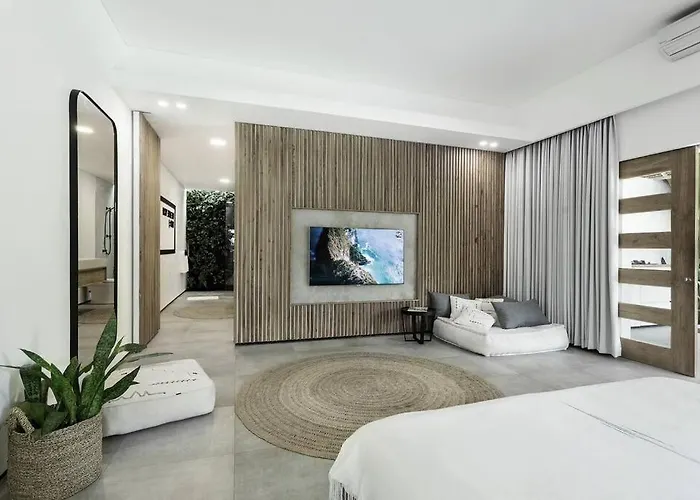 Villa Q - Pool House - Contemporary Pool House - Seminyak