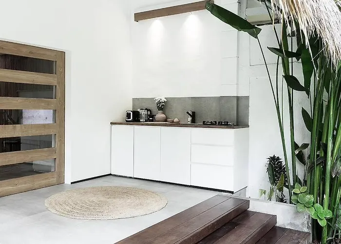 Q - Pool House - Contemporary Pool House - * Seminyak